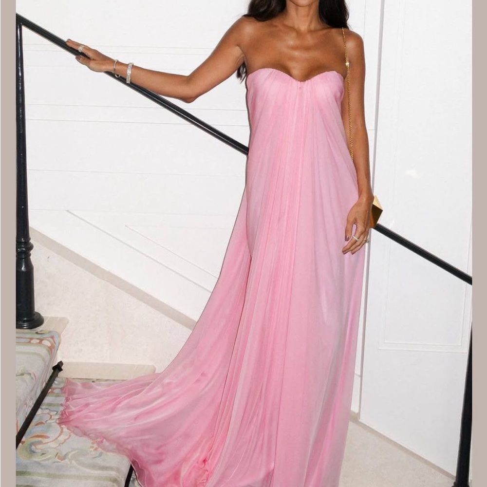 Elegant Pink Strapless Evening Gown